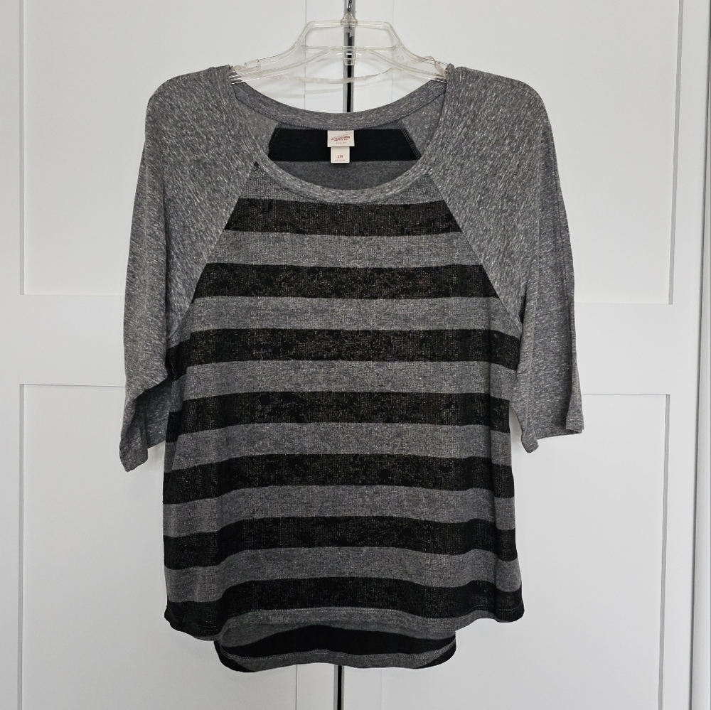 Baseball tee size women's M